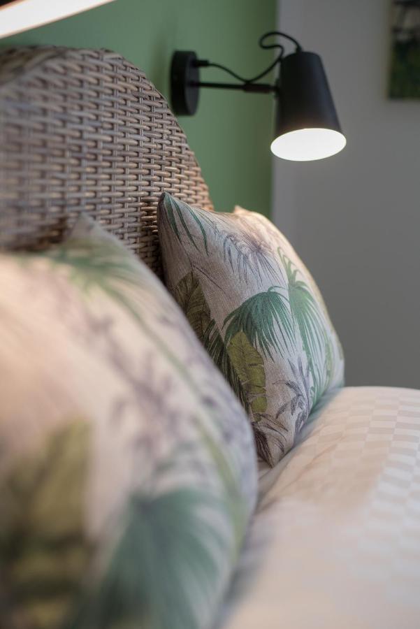 Sur Le Quai Bed & Breakfast Carcassonne Dış mekan fotoğraf
